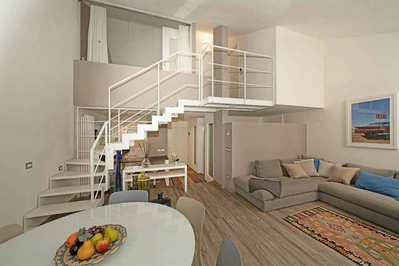 Il Melagrano A11 By Wonderful Italy Villa Padenghe sul Garda 0*,  Italy